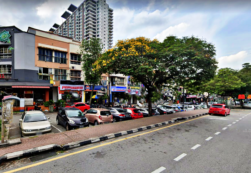 Damansara Damai Corner 3 Storey Shop For SALE (Main Road)