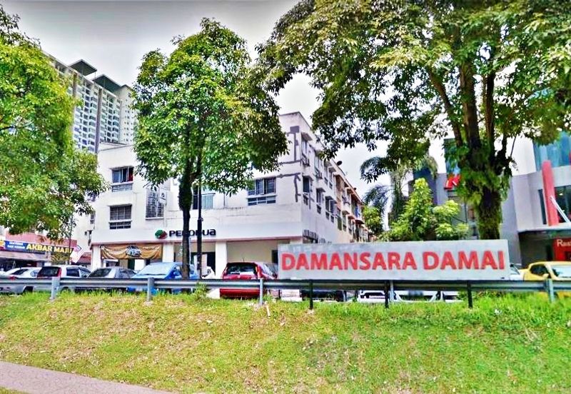 Damansara Damai Corner 3 Storey Shop For SALE (Main Road)