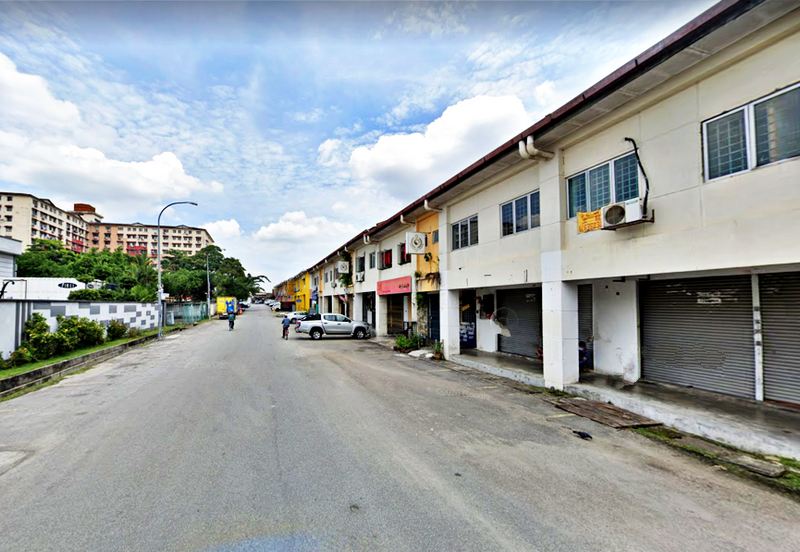 Kampung Baru Sungai Buloh Shop For SALE