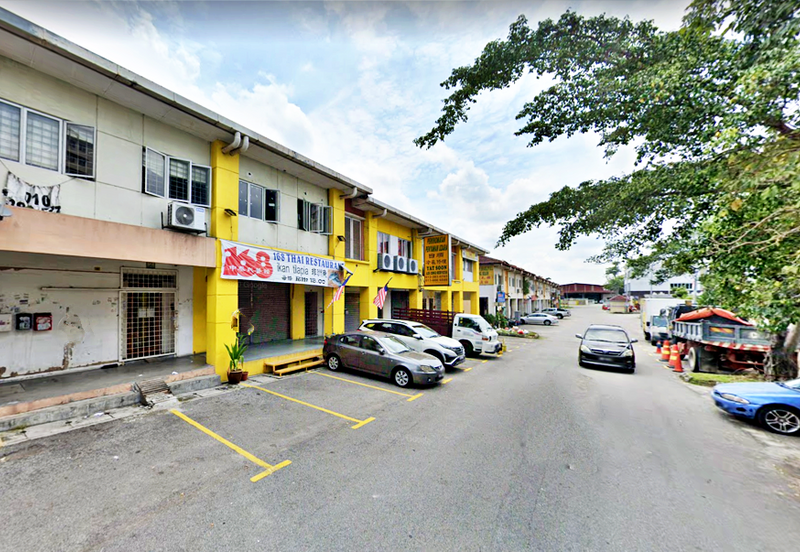 Kampung Baru Sungai Buloh Shop For SALE