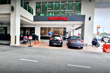 Sentul Maxim Citylights 2 Storey Shop For SALE