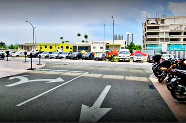 Sentul Maxim Citylights 2 Storey Shop For SALE