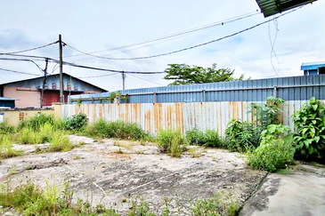 Kampung Baru Sungai Buloh Industry Land With Warehouse For SALE (Converted To Industry Title)