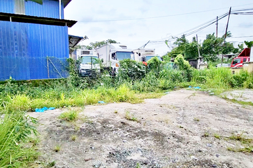 Kampung Baru Sungai Buloh Industry Land With Warehouse For SALE (Converted To Industry Title)