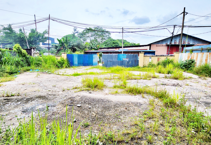 Kampung Baru Sungai Buloh Industry Land With Warehouse For SALE (Converted To Industry Title)