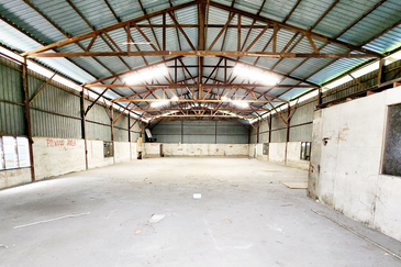 Kampung Baru Sungai Buloh Industry Land With Warehouse For SALE (Converted To Industry Title)