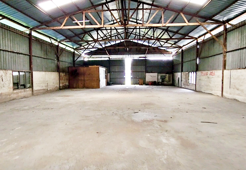 Kampung Baru Sungai Buloh Industry Land With Warehouse For SALE (Converted To Industry Title)