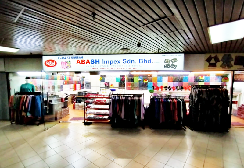 Wilayah Complex 4 Adjoining Shop For RENT (Good For Mamak Restaurant)