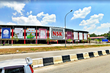 Taman Bukit Rawang Jaya 1st Floor Office For RENT (Main Road Near NSK)