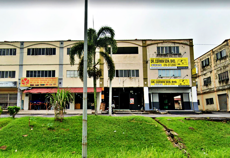 Taman Bukit Rawang Jaya 1st Floor Office For RENT (Main Road Near NSK)