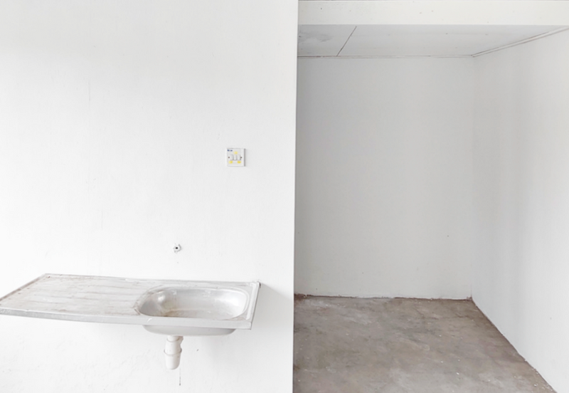 Taman Bukit Rawang Jaya 1st Floor Office For RENT (Main Road Near NSK)