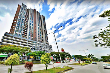 (Main Road) Sungai Buloh Bukit Rahman Putra 1 Office For RENT