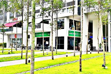 (1st Floor Main Road) Kepong Fortune Centra Shop Office For SALE