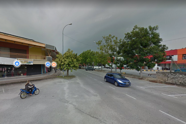 Taman Saujana Utama 3