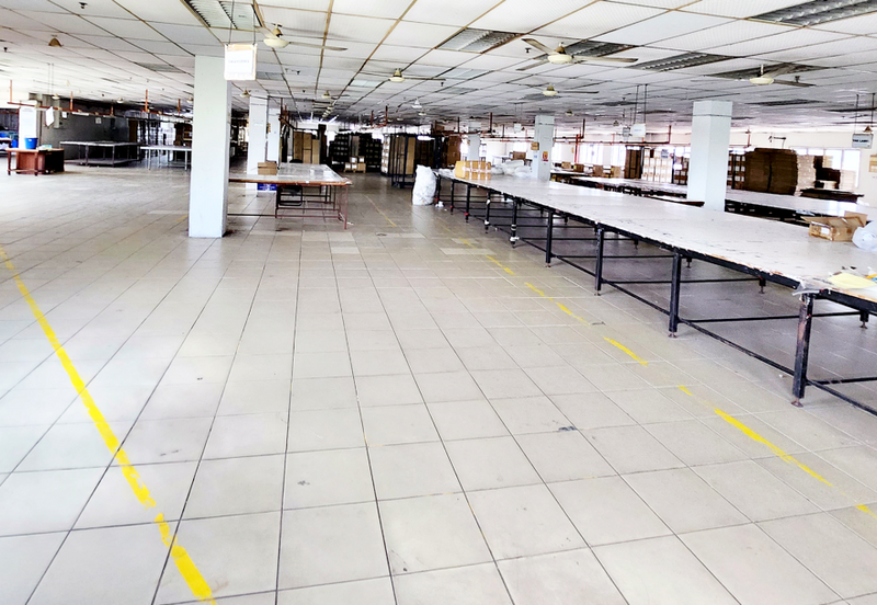 (2 Adjoining Detached Bungalow) Kawasan Industri Rawang Intergrated Factory For SALE