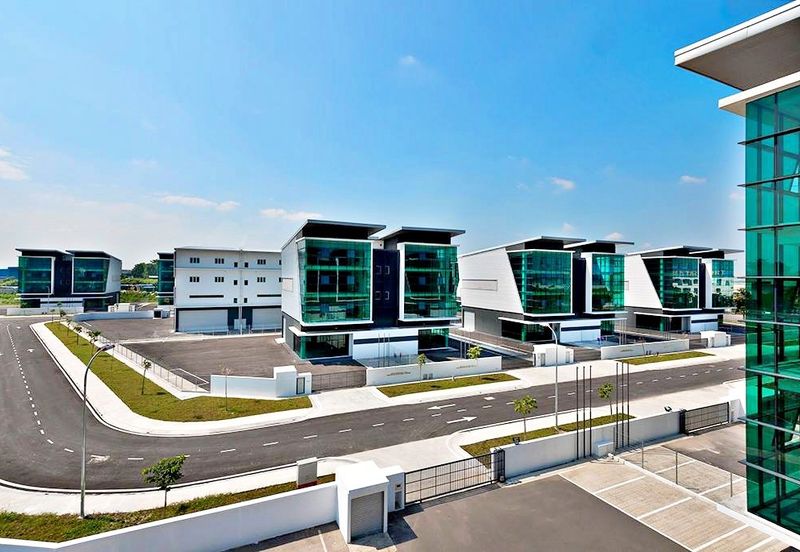 (3.5 Storey Semi Detached) Prime Axis Industrial Park Shah Alam Seksyen 25 Factory For RENT