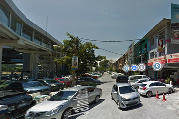 (Main Road Whole Block) Cheras Taman Mutiara Barat 3 Storey Shop For RENT