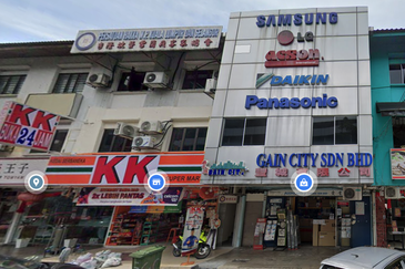 (Main Road Whole Block) Cheras Taman Mutiara Barat 3 Storey Shop For RENT