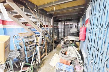 (Main Road Ground Floor) Setapak Jalan Pahang Shop For RENT