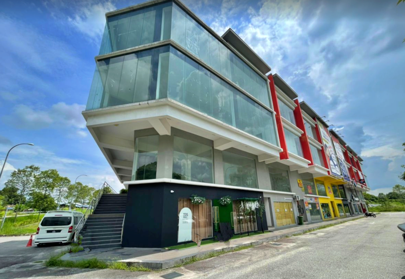 Pusat Perdagangan Maisons