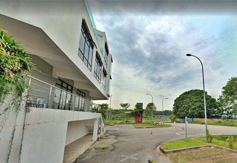 Pusat Perdagangan Maisons