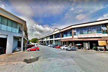 (Main Road) Sungai Buloh Kawasan Perindustrian SB Jaya 1.5 Storey Factory For SALE