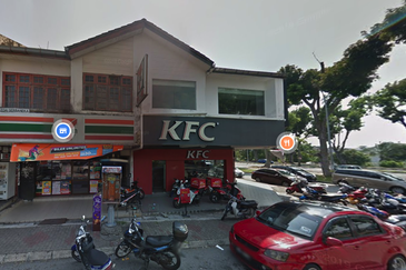 (2 Storey) Shah Alam Taman Alam Megah Seksyen 28 Jalan Morib Shop For SALE