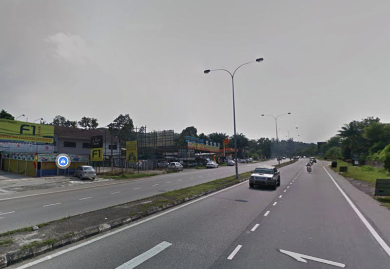 (1.7 Acres Main Road) Kajang Jalan Semenyih Taman Damai Mewah Batu 16 1/2 Commercial Land For SALE
