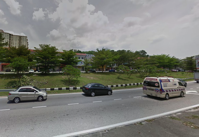 (1.7 Acres Main Road) Kajang Jalan Semenyih Taman Damai Mewah Batu 16 1/2 Commercial Land For RENT
