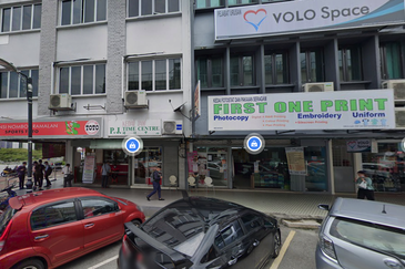 (2 Adjoining) PJ New Town Seksyen 25 Shop For SALE