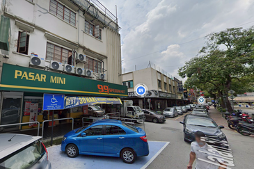 (2 Adjoining) PJ New Town Seksyen 25 Shop For SALE