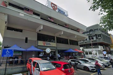 (2 Adjoining) PJ New Town Seksyen 25 Shop For SALE