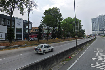 (Main Road Corner) Pusat Perniagaan Megamas Sungai Buloh 3 Storey Shop For SALE