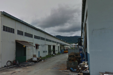 (1.5 Storey) Kawasan Perindustrian SB Jaya Sungai Buloh Factory For SALE