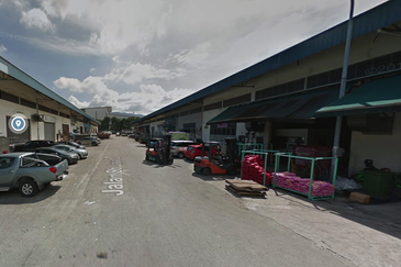 (1.5 Storey) Kawasan Perindustrian SB Jaya Sungai Buloh Factory For SALE