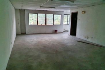 (1.5 Storey) Rawang Taman Perindustrian Hijau Factory For RENT
