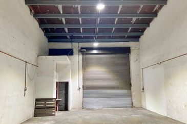 (1.5 Storey) Rawang Taman Perindustrian Hijau Factory For RENT