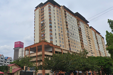 Plaza Prima Shop Lot