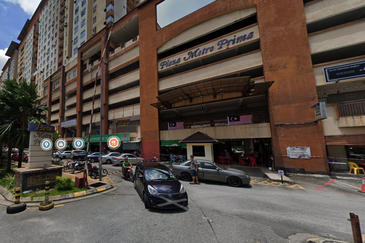 Plaza Prima Shop Lot