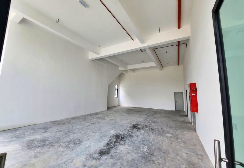 (3 Storey W/Lift) Rawang Taman Perindustrian UB Brand NEW Semi Detached Factory For RENT