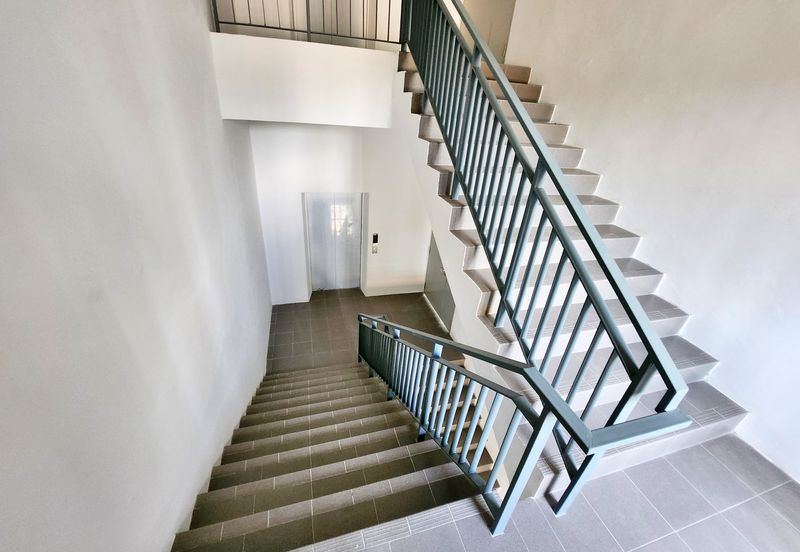 (3 Storey W/Lift) Rawang Taman Perindustrian UB Brand NEW Semi Detached Factory For RENT