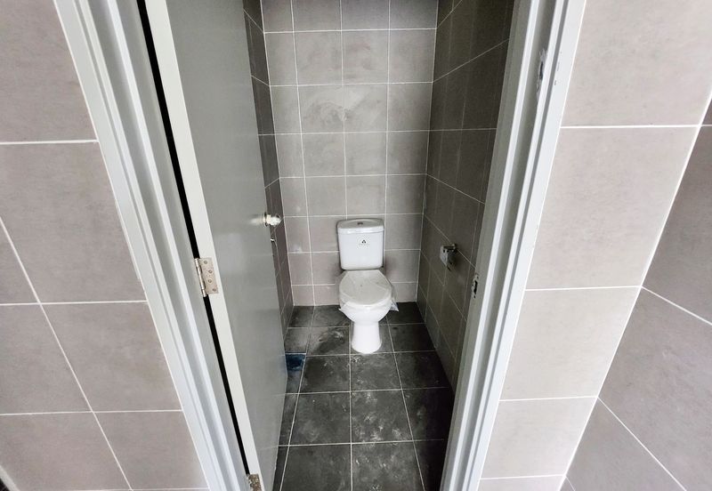 (Brand NEW Corner) Rawang Taman Perindustrian UB 3 Storey Semi Detached Factory For SALE