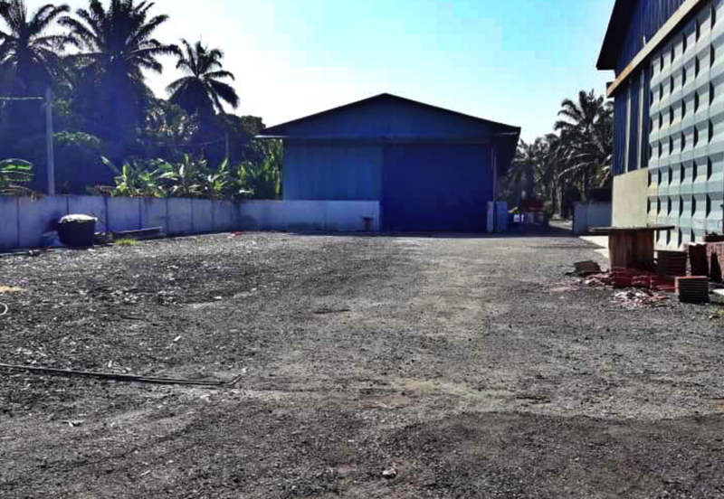 (18,020 sqft) Banting Jenjarom Kuala Langat Warehouse With CF For RENT