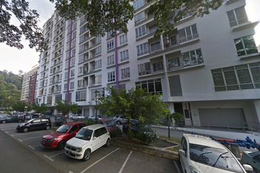 (Main Road) Selayang Height Radius Residence 2 Storey Shop For SALE