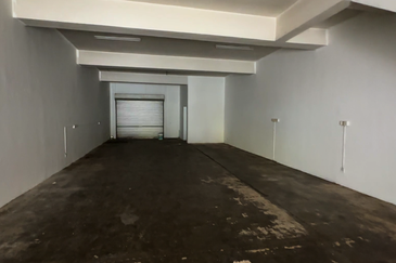 (2 Storey) Desa Coalfields Sungai Buloh Ground Floor Shop & Office For RENT