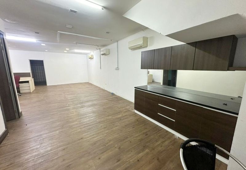 (Renovated Furnished) Taman Puncak Desa Kepong Ground Floor Shop For RENT