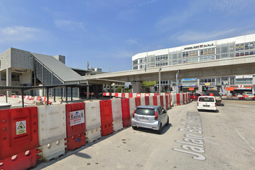 (Main Road ROI 4.84%) Jalan Ipoh Jalan Sultan Azlan Shah 