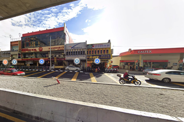 (Main Road ROI 4.84%) Jalan Ipoh Jalan Sultan Azlan Shah 