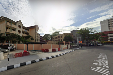 (Main Road ROI 4.84%) Jalan Ipoh Jalan Sultan Azlan Shah 
