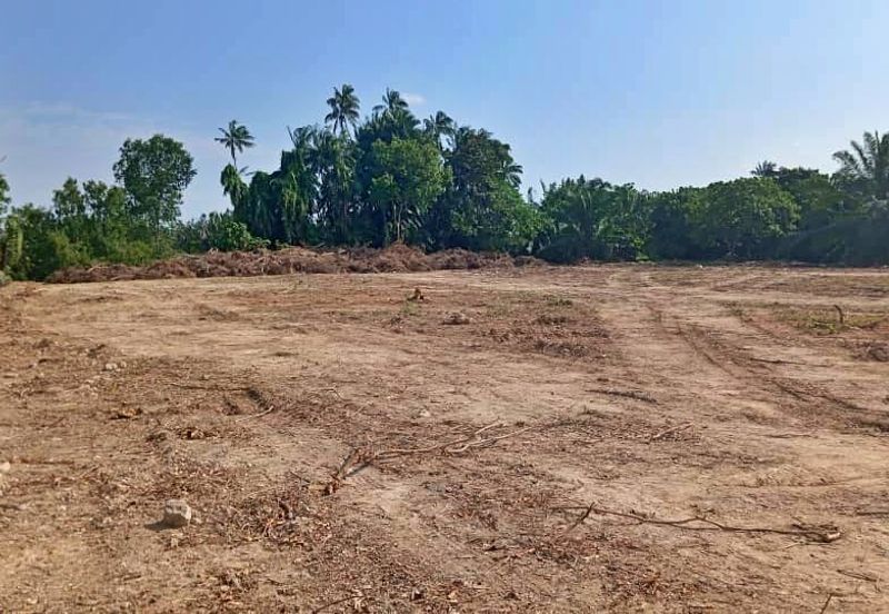 (4.22 Acres) Kampung Serdang Belah Banting Jenjarom Kuala Langat